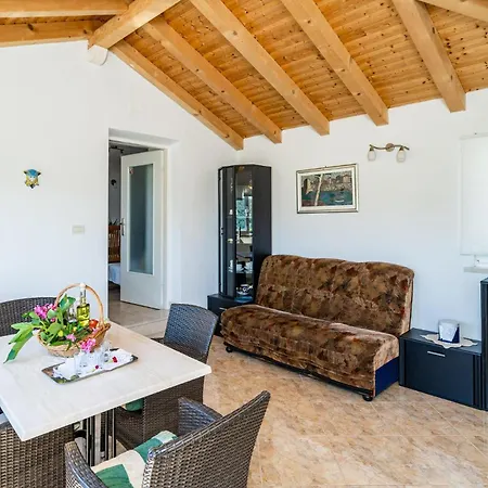 Ferienhaus Amazing In Zaton With Kitchen *